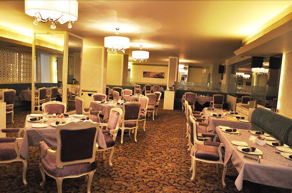 Hotel Centre Point Nagpur Dış mekan fotoğraf
