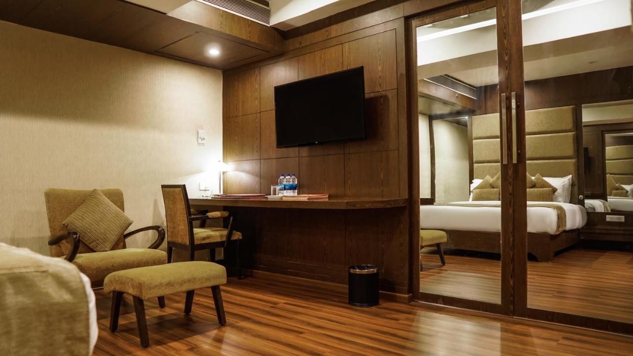 Hotel Centre Point Nagpur Dış mekan fotoğraf