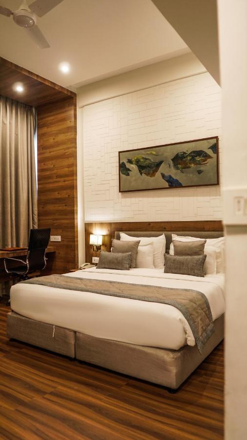 Hotel Centre Point Nagpur Dış mekan fotoğraf