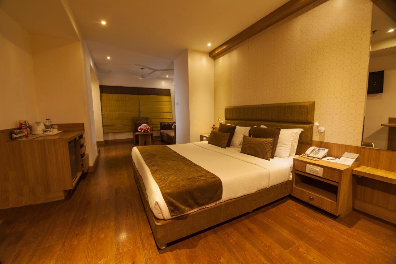 Hotel Centre Point Nagpur Dış mekan fotoğraf